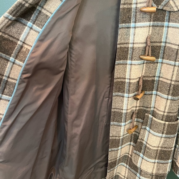 Gap Toggle Plaid Coat - Picture 6 of 9